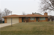 16700 W CRESCENT DR, a Ranch house, built in New Berlin, Wisconsin in 1962.