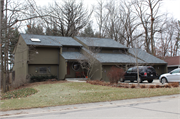 16105 W ARMOUR AVE, a Contemporary house, built in New Berlin, Wisconsin in 1980.