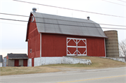 17585 W NATIONAL AVE, a Astylistic Utilitarian Building barn, built in New Berlin, Wisconsin in .