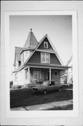 2ND HOUSE (NW SIDE) ON 1ST AVE NE OF THE ALMA AND RAILROAD ST INTERSECTION, a Queen Anne house, built in Benton, Wisconsin in .