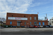 1025 E LOCUST ST, a Astylistic Utilitarian Building industrial bldg/manufacturing facility, built in Milwaukee, Wisconsin in 1914.