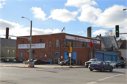 1025 E LOCUST ST, a Astylistic Utilitarian Building industrial bldg/manufacturing facility, built in Milwaukee, Wisconsin in 1914.