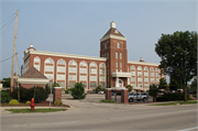 4425 N PORT WASHINGTON RD, a Late Gothic Revival industrial bldg/manufacturing facility, built in Glendale, Wisconsin in 1929.