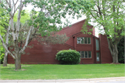 5895 WOODS EDGE RD, a Late-Modern house, built in Fitchburg, Wisconsin in 1984.