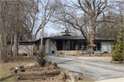 13020 W HONEY LN, a Contemporary house, built in New Berlin, Wisconsin in 1945.