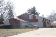 13625 W FOREST KNOLL DR, a Contemporary house, built in New Berlin, Wisconsin in 1969.