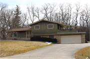 15701 W RIVIERA DR, a Contemporary house, built in New Berlin, Wisconsin in 1965.