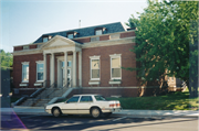 304 S MAIN ST, a Colonial Revival/Georgian Revival post office, built in Medford, Wisconsin in 1937.