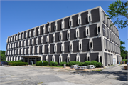 10201 W LINCOLN AVE, a Contemporary large office building, built in West Allis, Wisconsin in 1969.