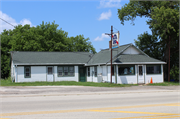 19550 W NATIONAL AVE, a Front Gabled tavern/bar, built in New Berlin, Wisconsin in 1930.