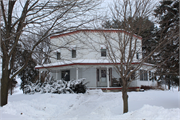 W7758 PERRY ROAD, a Octagon house, built in Oakland, Wisconsin in 1848.