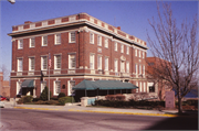 5 E WILSON ST, a Colonial Revival/Georgian Revival social recreational/fraternal hall, built in Madison, Wisconsin in 1916.