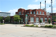 701 E WASHINGTON AVE, a Twentieth Century Commercial automobile showroom, built in Madison, Wisconsin in 1915.