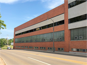 825 E Wisconsin St, a Astylistic Utilitarian Building industrial building, built in Appleton, Wisconsin in 1907.