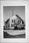 727 WASHINGTON ST 727 WASHINGTON ST, a Front Gabled house, built in Darlington, Wisconsin in 1890.