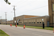 1005 HIGH AVE, a Astylistic Utilitarian Building industrial bldg/manufacturing facility, built in Oshkosh, Wisconsin in 1912.