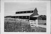 NORTH SIDE OF US HIGHWAY 151, 1000 FEET SOUTH OF PECATONICA RIVER NORTH SIDE OF US HIGHWAY 151, 1000 FEET SOUTH OF PECATONICA RIVER, a Astylistic Utilitarian Building barn, built in Kendall, Wisconsin in .