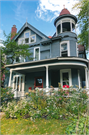 2732 N SHEPARD AVE, a Queen Anne house, built in Milwaukee, Wisconsin in 1896.