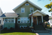 617 GROVE ST, a Front Gabled house, built in Oshkosh, Wisconsin in 1921.
