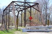 GROSSE RD OVER LITTLE SUAMICO RIVER, a NA (unknown or not a building) overhead truss bridge, built in Pensaukee, Wisconsin in 1909.