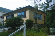 2106 E NEWTON AVE, a Prairie School house, built in Shorewood, Wisconsin in 1917.