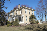 2002 200th Ave., a Italianate house, built in Paris, Wisconsin in 1883.