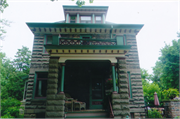 425 E PACIFIC ST, a American Foursquare house, built in Appleton, Wisconsin in 1903.