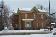 517 S FARWELL ST, a Gabled Ell house, built in Eau Claire, Wisconsin in 1871.