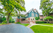 2239 N TERRACE AVE, a Arts and Crafts house, built in Milwaukee, Wisconsin in 1903.