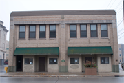 821-821A-823 WASHINGTON ST, a Art/Streamline Moderne large retail building, built in Manitowoc, Wisconsin in 1929.