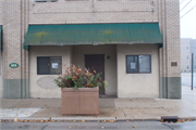 821-821A-823 WASHINGTON ST, a Art/Streamline Moderne large retail building, built in Manitowoc, Wisconsin in 1929.