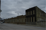 841 S MARQUETTE ST, a Astylistic Utilitarian Building brewery/distillery/winery, built in Racine, Wisconsin in 1881.