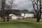 3108 GASTON RD, a Astylistic Utilitarian Building barn, built in Cottage Grove, Wisconsin in 1880.