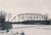 RIVER RD OVER THE BLACK RIVER, a NA (unknown or not a building) overhead truss bridge, built in Levis, Wisconsin in 1940.