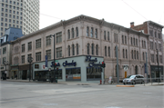 307 E WISCONSIN AVE (AKA 301-315 E WISCONSIN AVE), a Italianate large retail building, built in Milwaukee, Wisconsin in 1867.