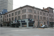 307 E WISCONSIN AVE (AKA 301-315 E WISCONSIN AVE), a Italianate retail building, built in Milwaukee, Wisconsin in 1867.