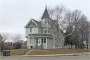 1409-1411 S 60TH ST, a Queen Anne house, built in West Allis, Wisconsin in 1906.