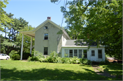 1195 W MAIN ST, a Federal house, built in Platteville, Wisconsin in 1862.