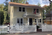 1819 ADAMS ST, a Craftsman house, built in Madison, Wisconsin in 1916.