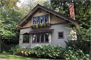 1811 VILAS AVE, a Bungalow house, built in Madison, Wisconsin in 1912.