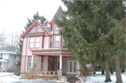 1171 N GLENVIEW AVE, a Queen Anne house, built in Wauwatosa, Wisconsin in 1900.
