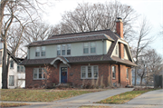 612 N 68TH ST, a Colonial Revival/Georgian Revival house, built in Wauwatosa, Wisconsin in 1924.