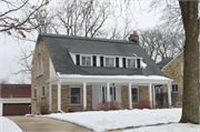 214 N 85TH ST, a Colonial Revival/Georgian Revival house, built in Wauwatosa, Wisconsin in 1928.