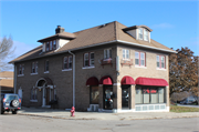 6540 W GRANT ST, a Twentieth Century Commercial small retail building, built in West Allis, Wisconsin in 1928.