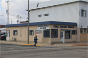 417 E MAIN ST, a Commercial Vernacular small retail building, built in Watertown, Wisconsin in 1930.