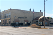 611 E MAIN ST, a Italianate large retail building, built in Watertown, Wisconsin in 1905.