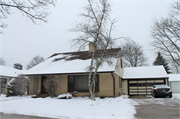615 N. 75th Street, a Contemporary house, built in Wauwatosa, Wisconsin in 1952.