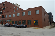 312 S 2ND ST, a Astylistic Utilitarian Building warehouse, built in Milwaukee, Wisconsin in 1920.