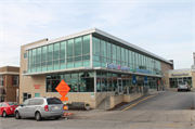 1417 N WAUWATOSA AVE, a International Style retail building, built in Wauwatosa, Wisconsin in 1963.