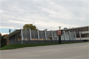 10707 W CAPITOL DR, a Contemporary restaurant, built in Wauwatosa, Wisconsin in 1960.